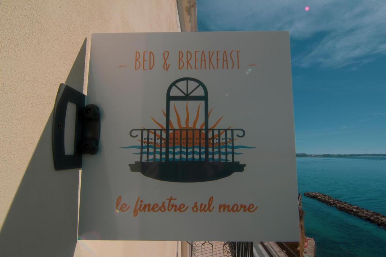 B&B Le Finestre Sul Mare Tarent Zewnętrze zdjęcie
