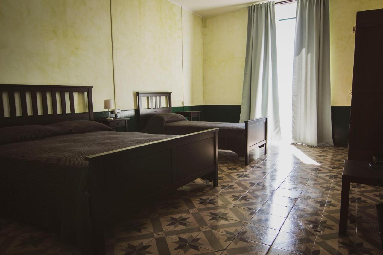 B&B Le Finestre Sul Mare Tarent Zewnętrze zdjęcie