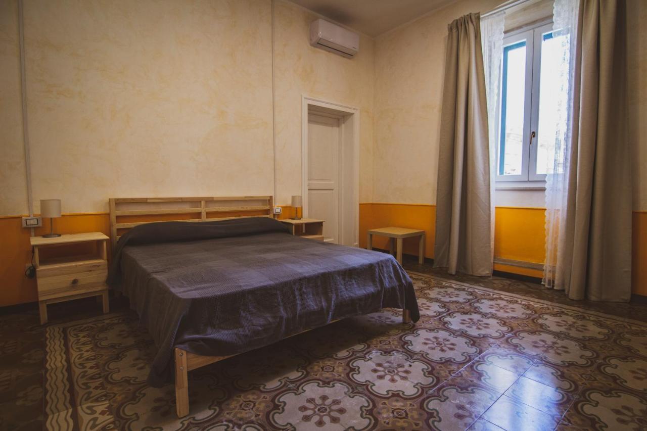 B&B Le Finestre Sul Mare Tarent Zewnętrze zdjęcie