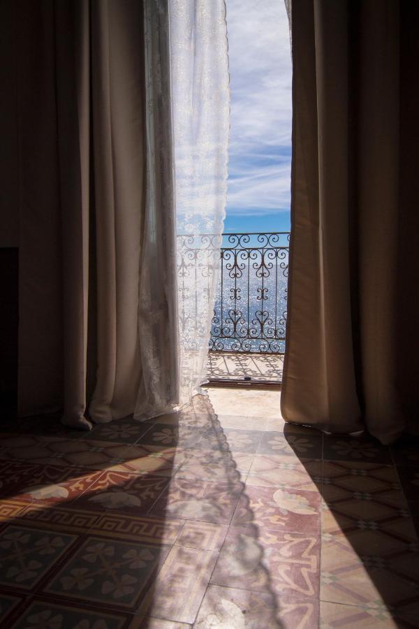 B&B Le Finestre Sul Mare Tarent Zewnętrze zdjęcie